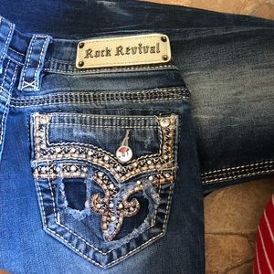 Rock revivals size 29